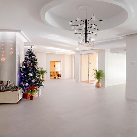 Sun Apartments 托雷莫利诺斯 外观 照片