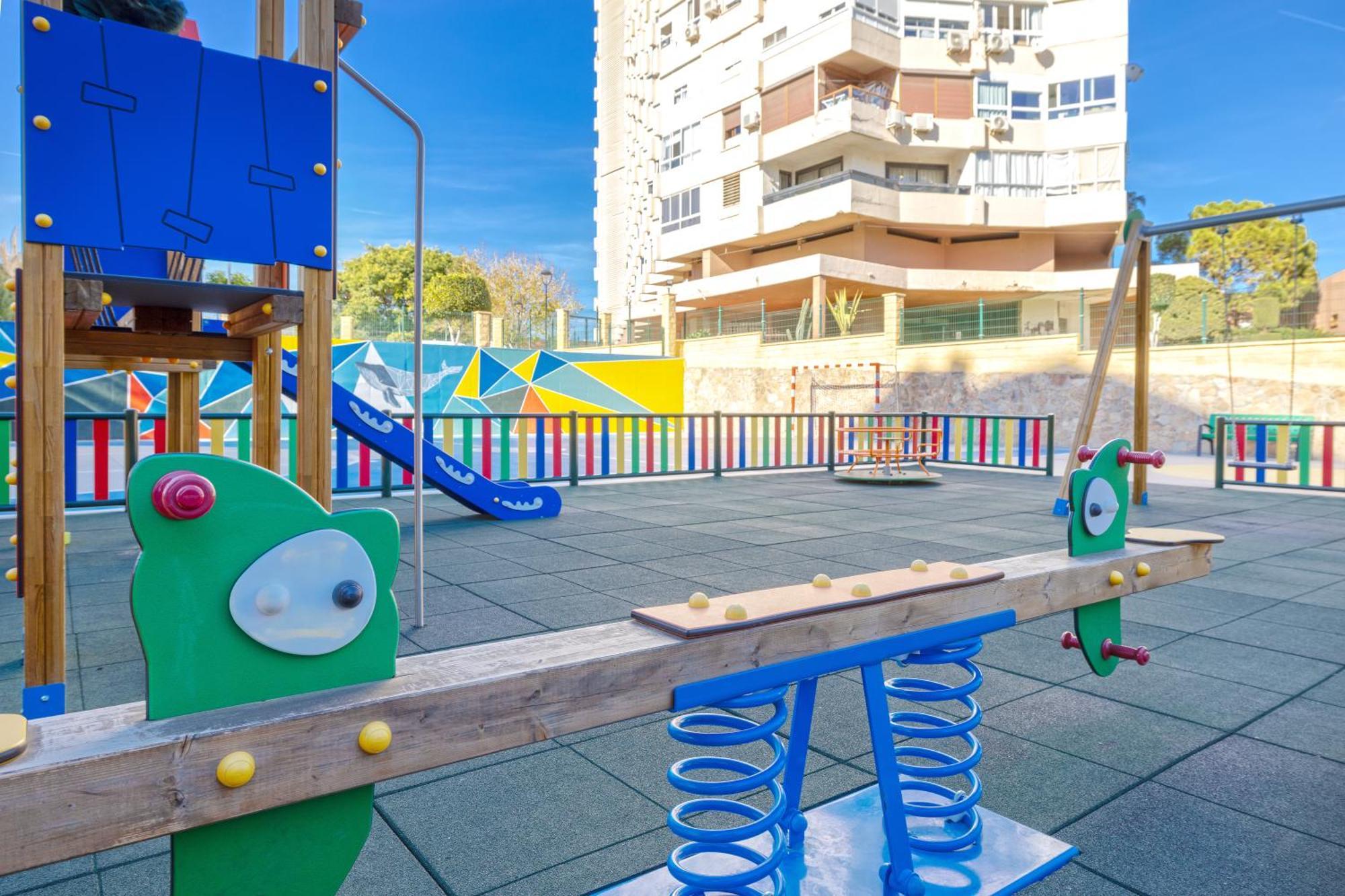 Sun Apartments 托雷莫利诺斯 外观 照片